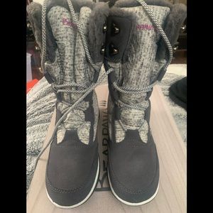 BearPaw Aretha Winter Boots - worn once - 8